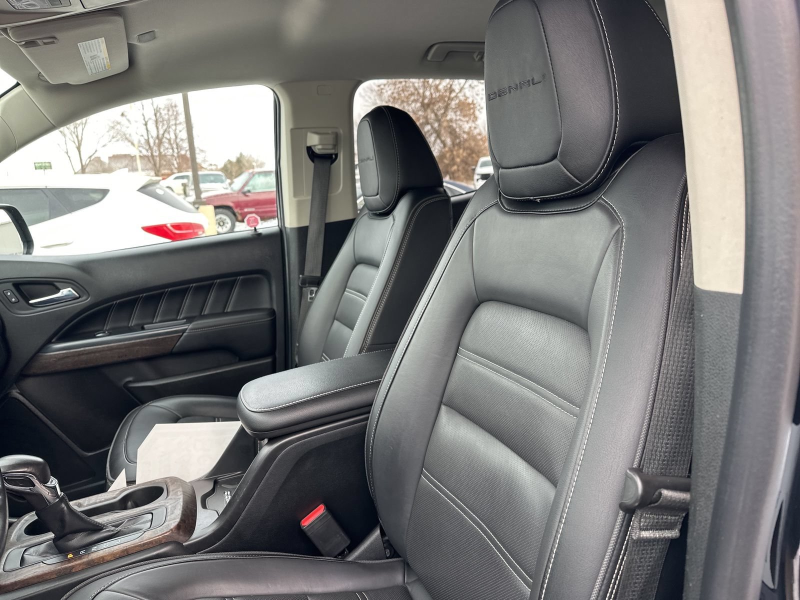 Used 2022 GMC Canyon Denali AWD/4WD image 16