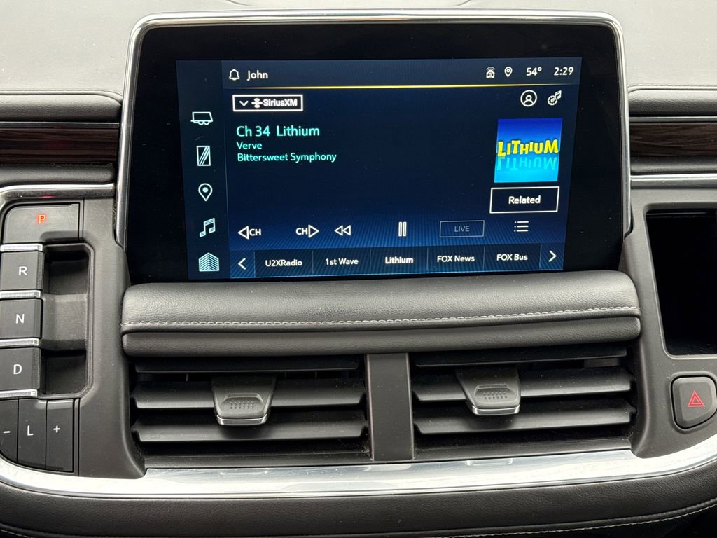 Used 2022 Chevrolet Suburban LT w/ LT Signature Plus Package image 25