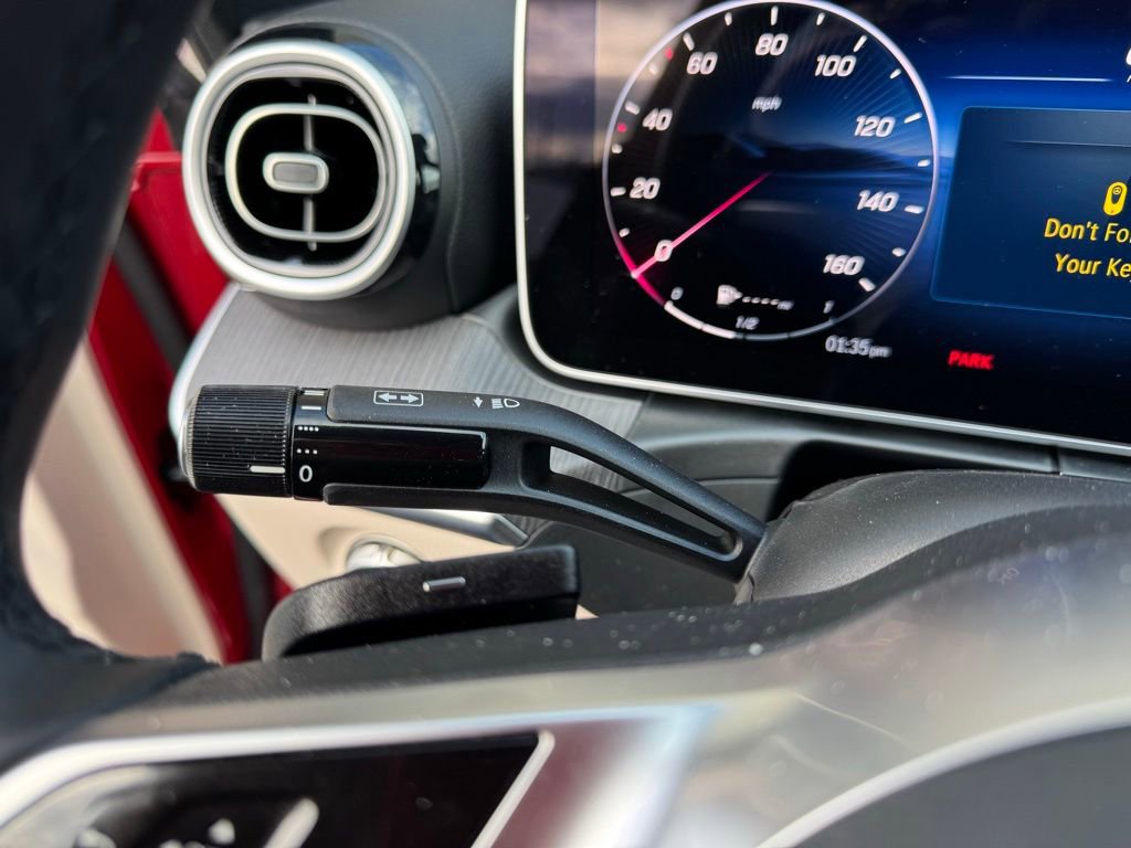 Used 2025 Mercedes-Benz C 300 Sedan image 19