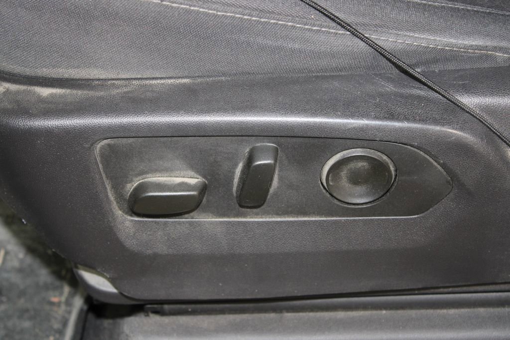 Used 2024 Chevrolet Silverado 1500 LT image 16