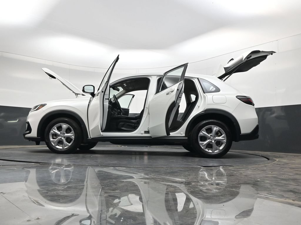 Used 2023 Honda HR-V LX image 43