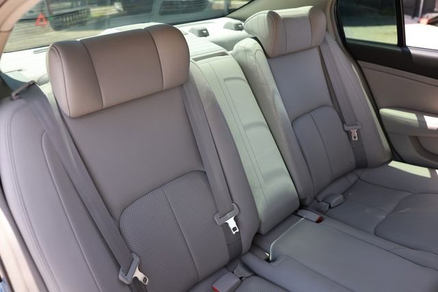 Used 2005 INFINITI G35 Sedan w/ (P03) Premium Pkg C RWD image 17