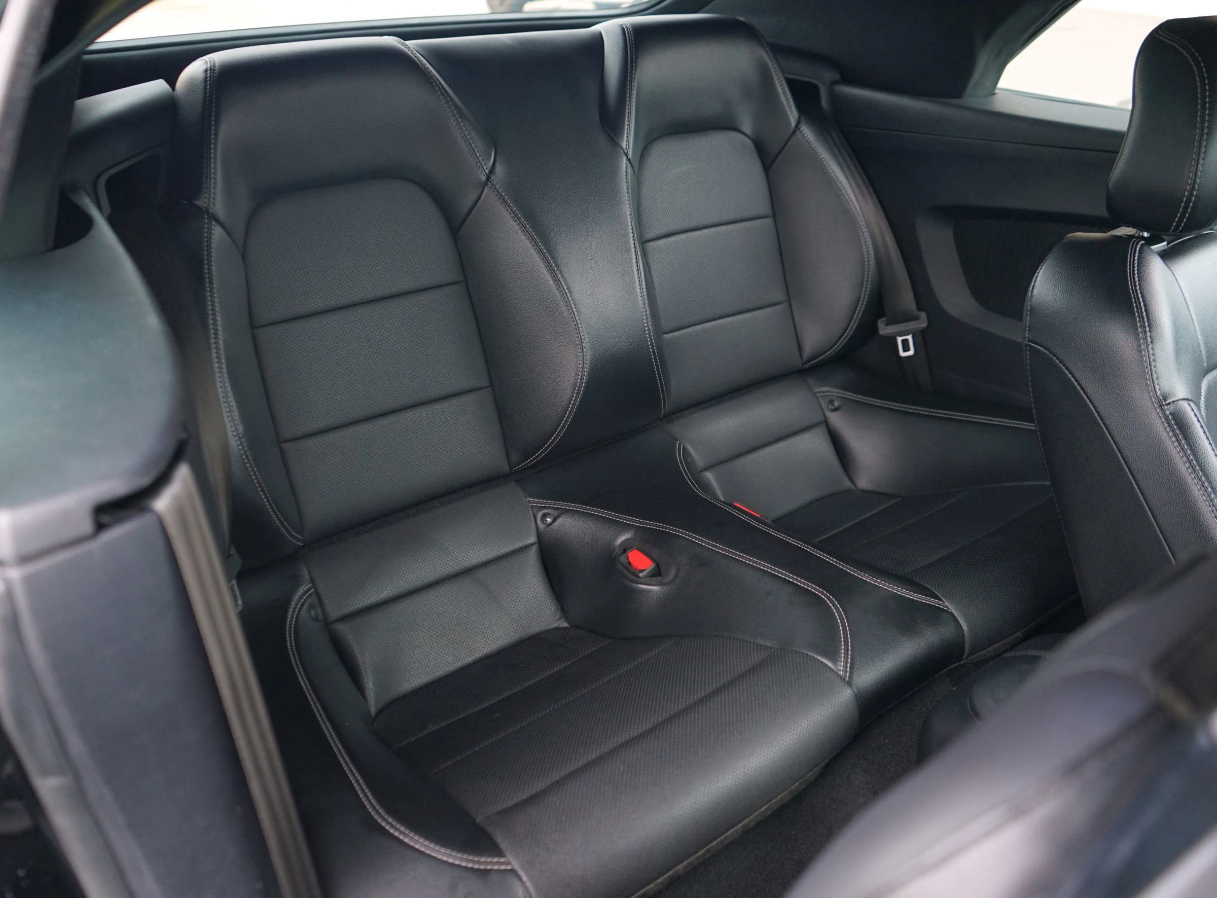 Used 2021 Ford Mustang Premium image 37