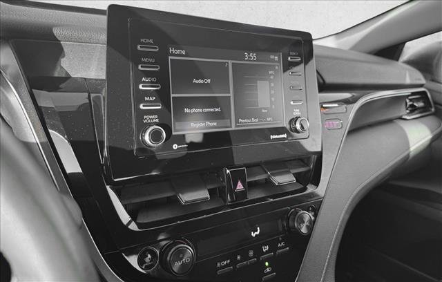 Used 2024 Toyota Camry SE FWD image 14