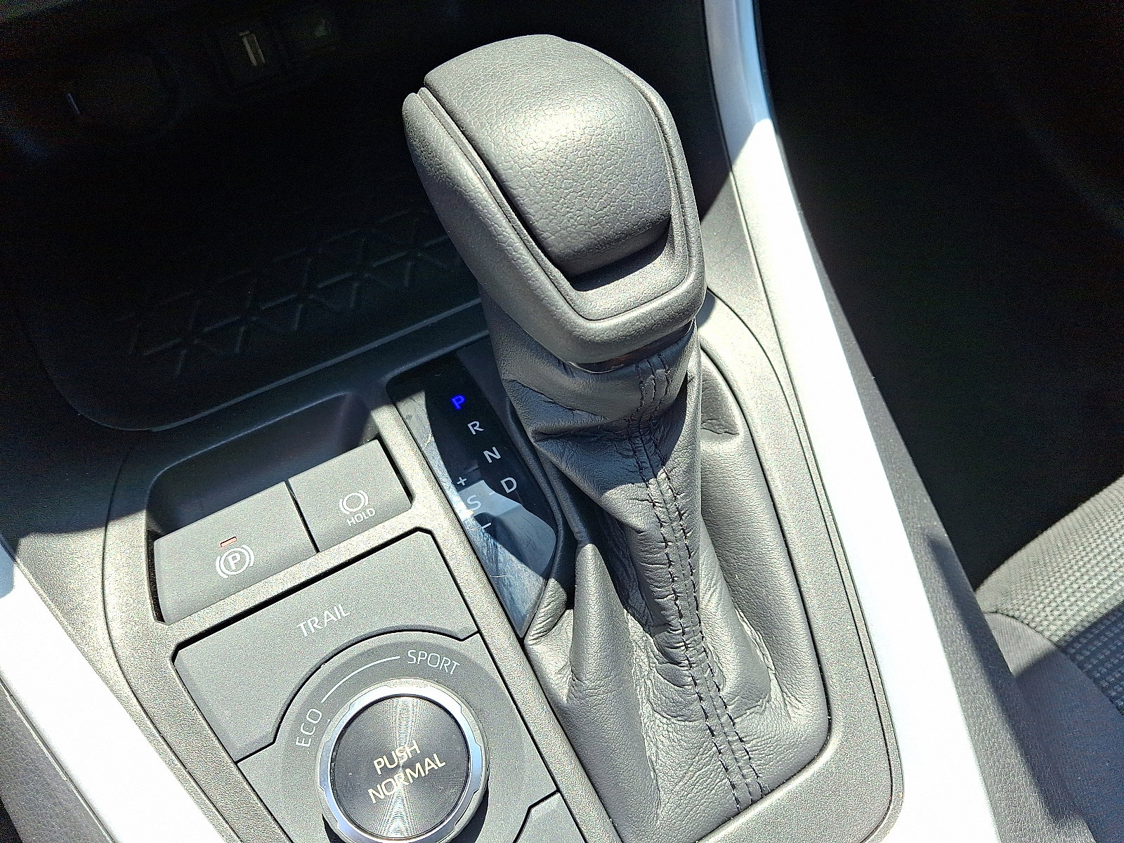 Certified 2021 Toyota RAV4 LE image 15