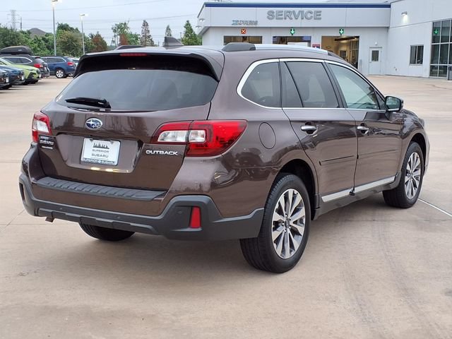 Used 2019 Subaru Outback 2.5i Touring w/ Popular Package #3A AWD/4WD image 4