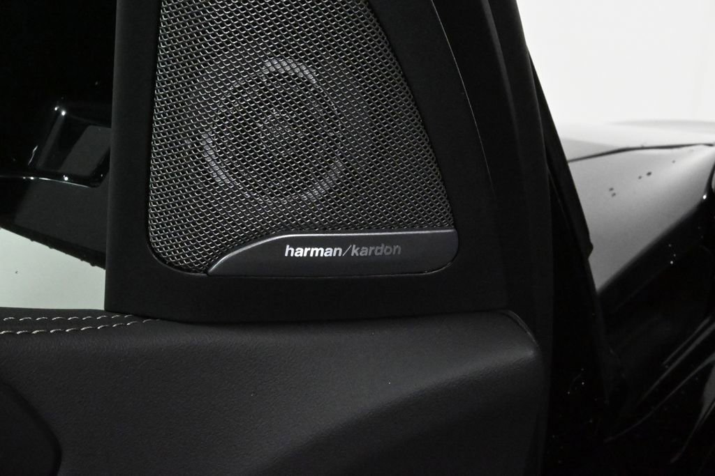 Used 2026 BMW X5 xDrive40i w/ M Sport Package image 30