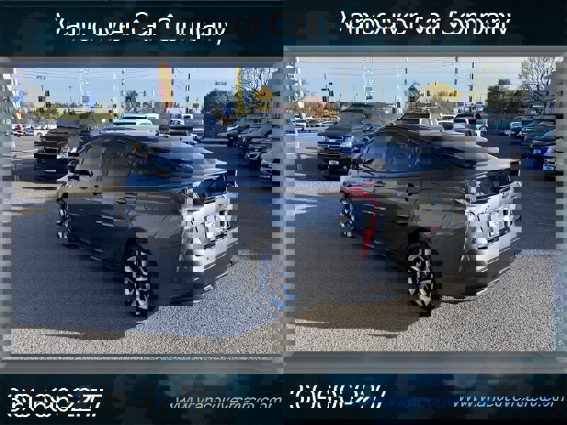 Used 2016 Toyota Prius Four Touring w/ Premium Convenience Package image 5