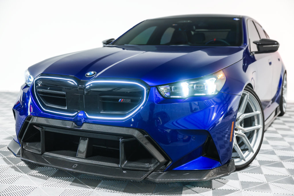 Used 2026 BMW M5 w/ Executive Package AWD/4WD image 13