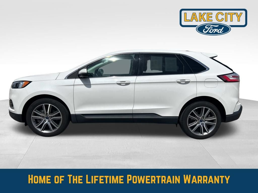 Used 2022 Ford Edge Titanium AWD/4WD image 2