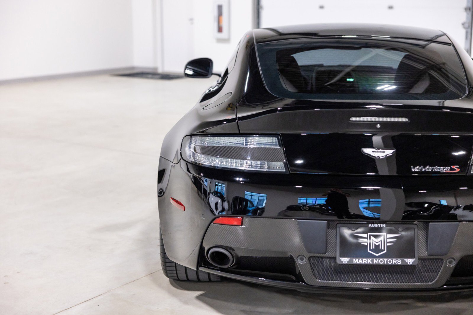 Used 2016 Aston Martin V12 Vantage S image 14