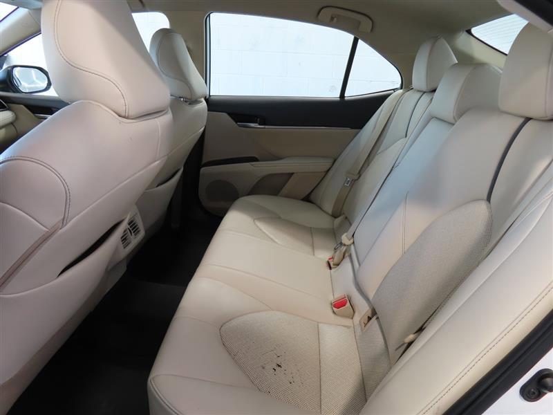 Used 2021 Toyota Camry XLE FWD image 30