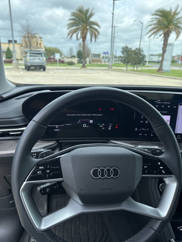 Used 2025 Audi Q5 Premium w/ Convenience Package image 9