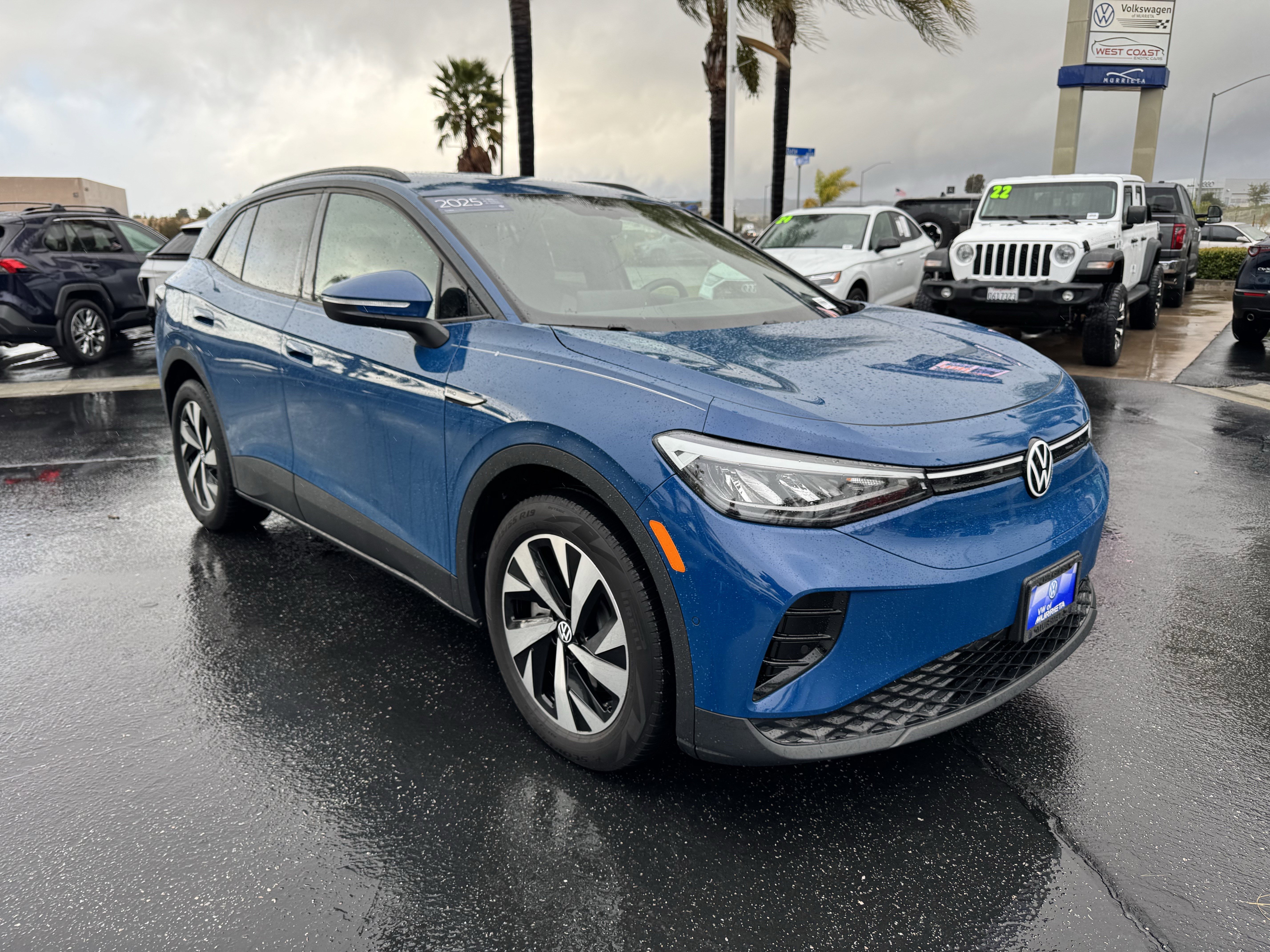 Used 2025 Volkswagen ID.4 Pro image 2
