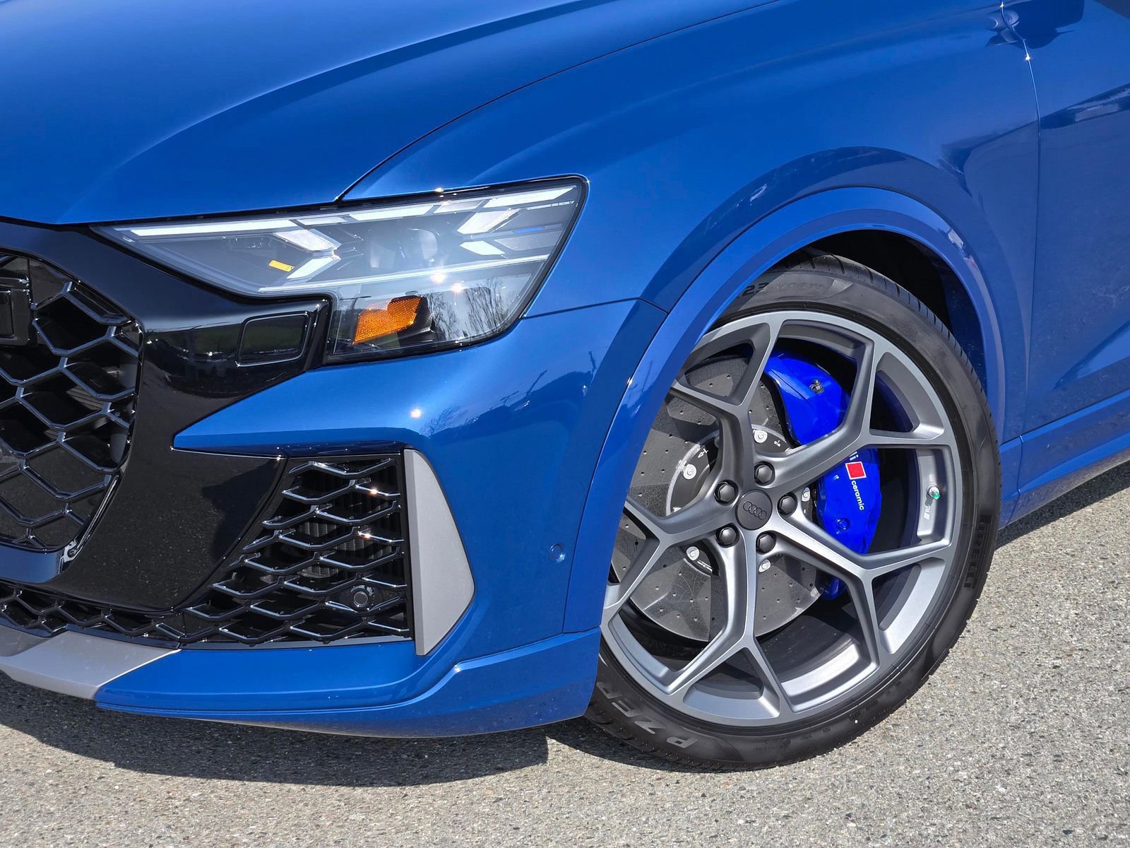 New 2026 Audi RS Q8 performance AWD/4WD image 9
