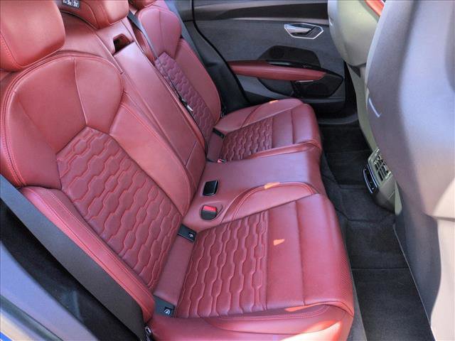 Used 2022 Audi e-tron GT Prestige w/ Prestige Package AWD/4WD image 22