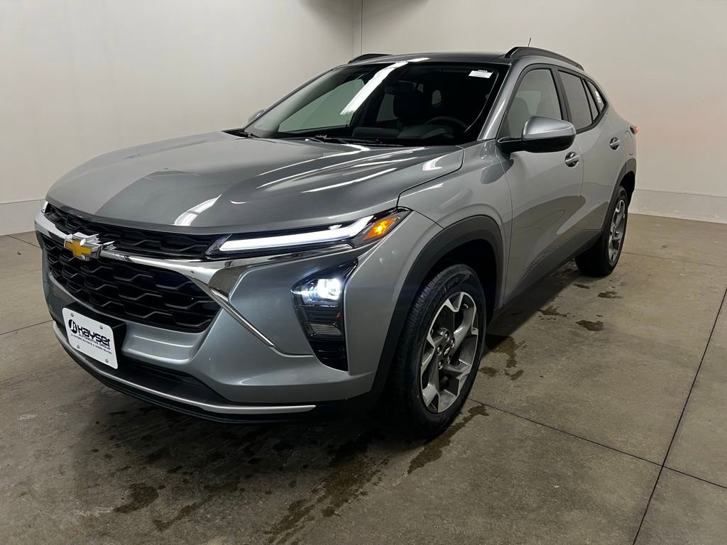 New 2026 Chevrolet Trax LT w/ Driver Confidence Package image 6