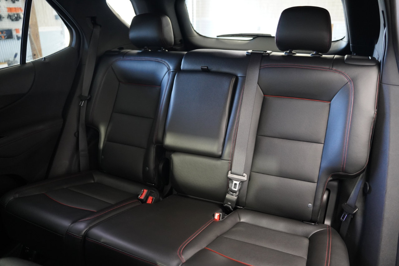 Used 2022 Chevrolet Equinox RS w/ RS Leather Package image 32
