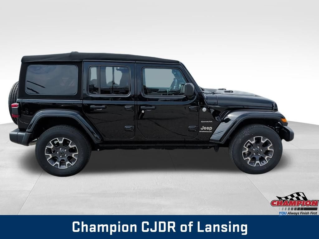 Used 2024 Jeep Wrangler Unlimited Sahara w/ Technology Group AWD/4WD image 7