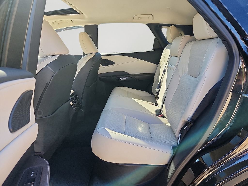 Used 2024 Lexus RX 350 Premium image 8