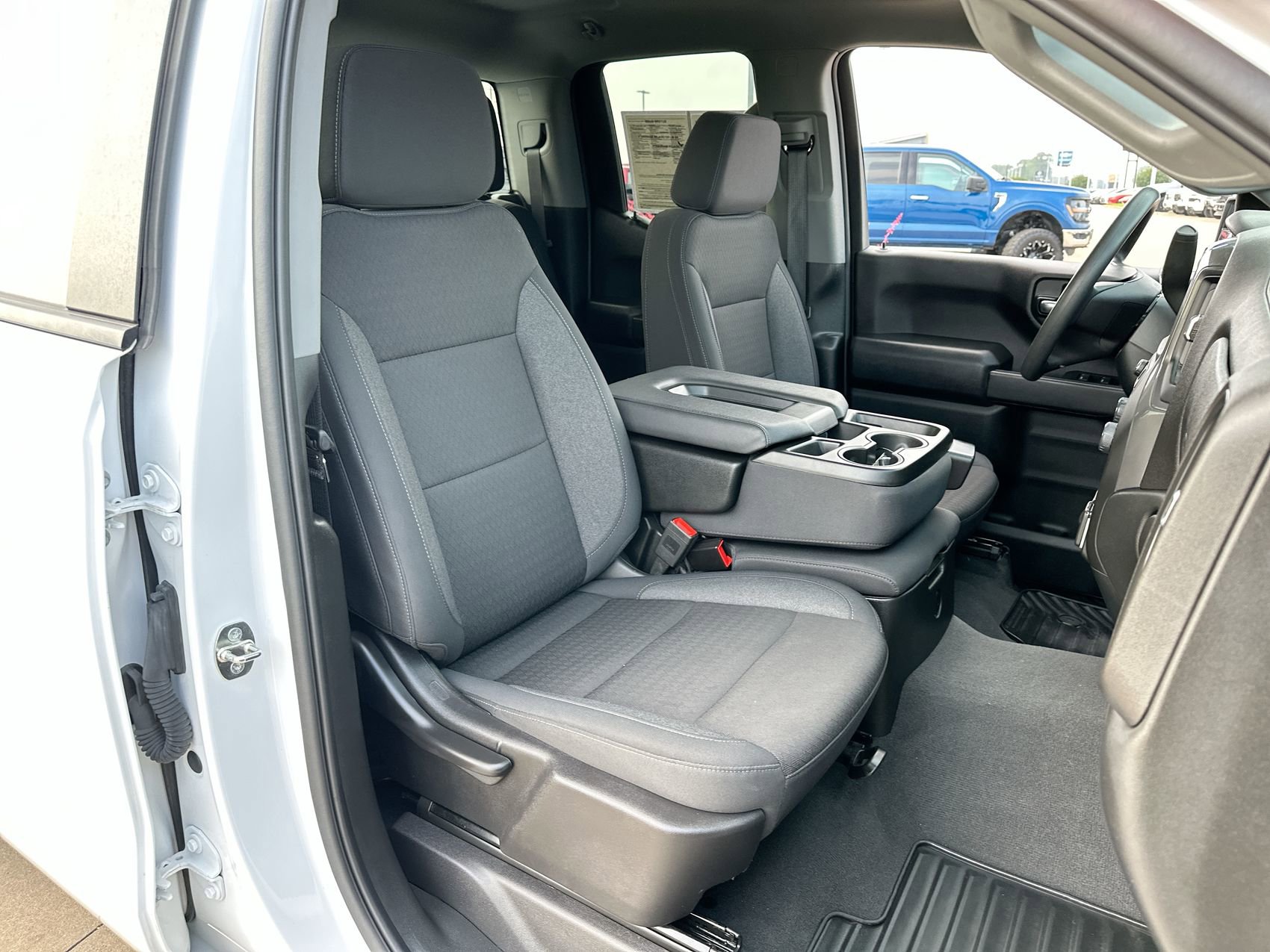 Used 2024 Chevrolet Silverado 1500 Custom RWD image 23