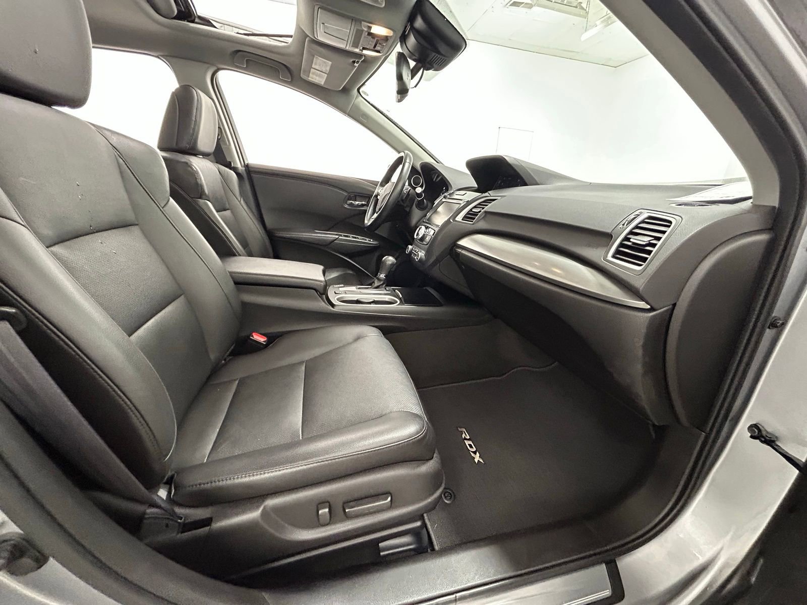 Used 2017 Acura RDX AWD w/ Technology Package image 41