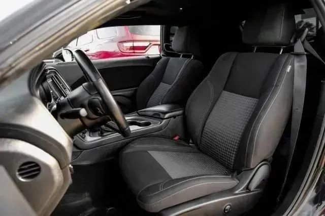 Used 2023 Dodge Challenger SXT w/ Blacktop Package image 33