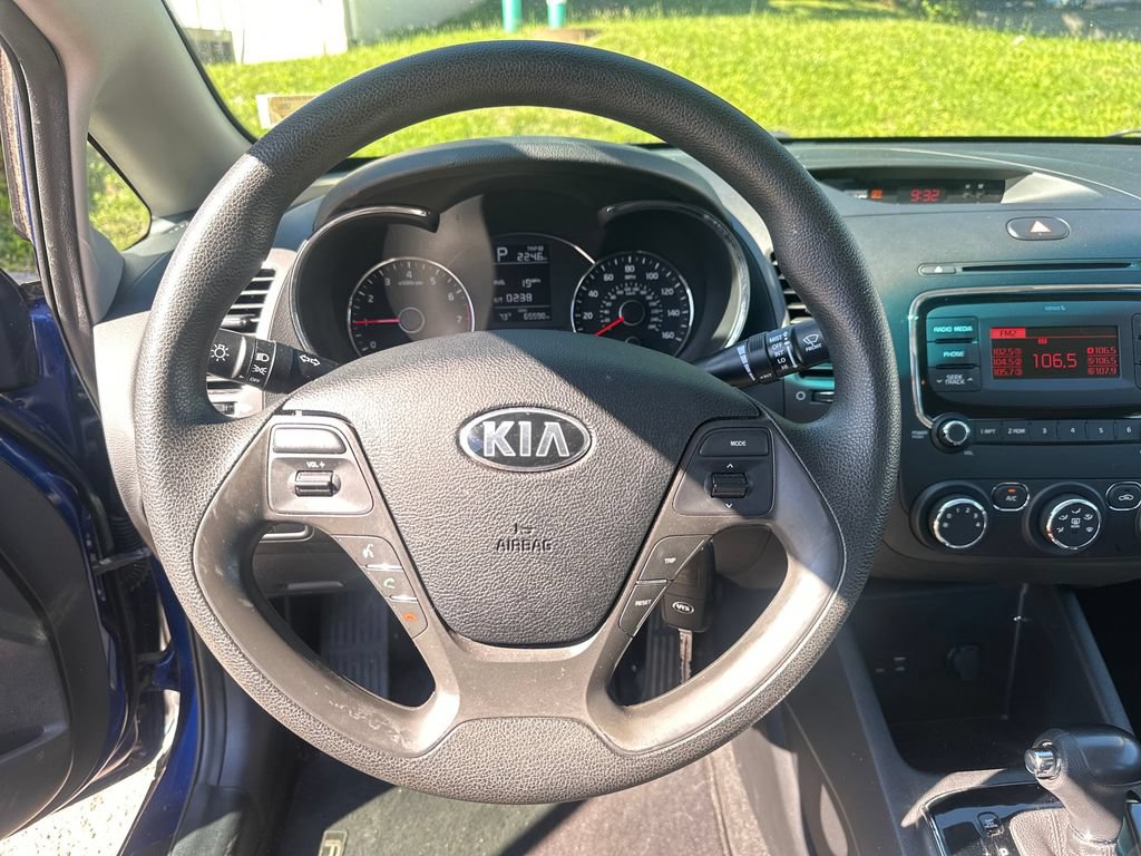 Used 2017 Kia Forte LX FWD image 11