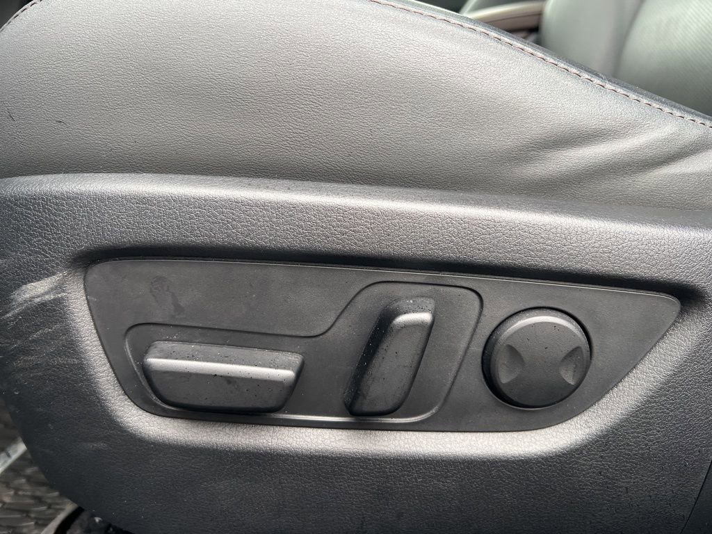 Used 2024 MAZDA CX-30 2.5 Turbo w/ Premium Package image 11