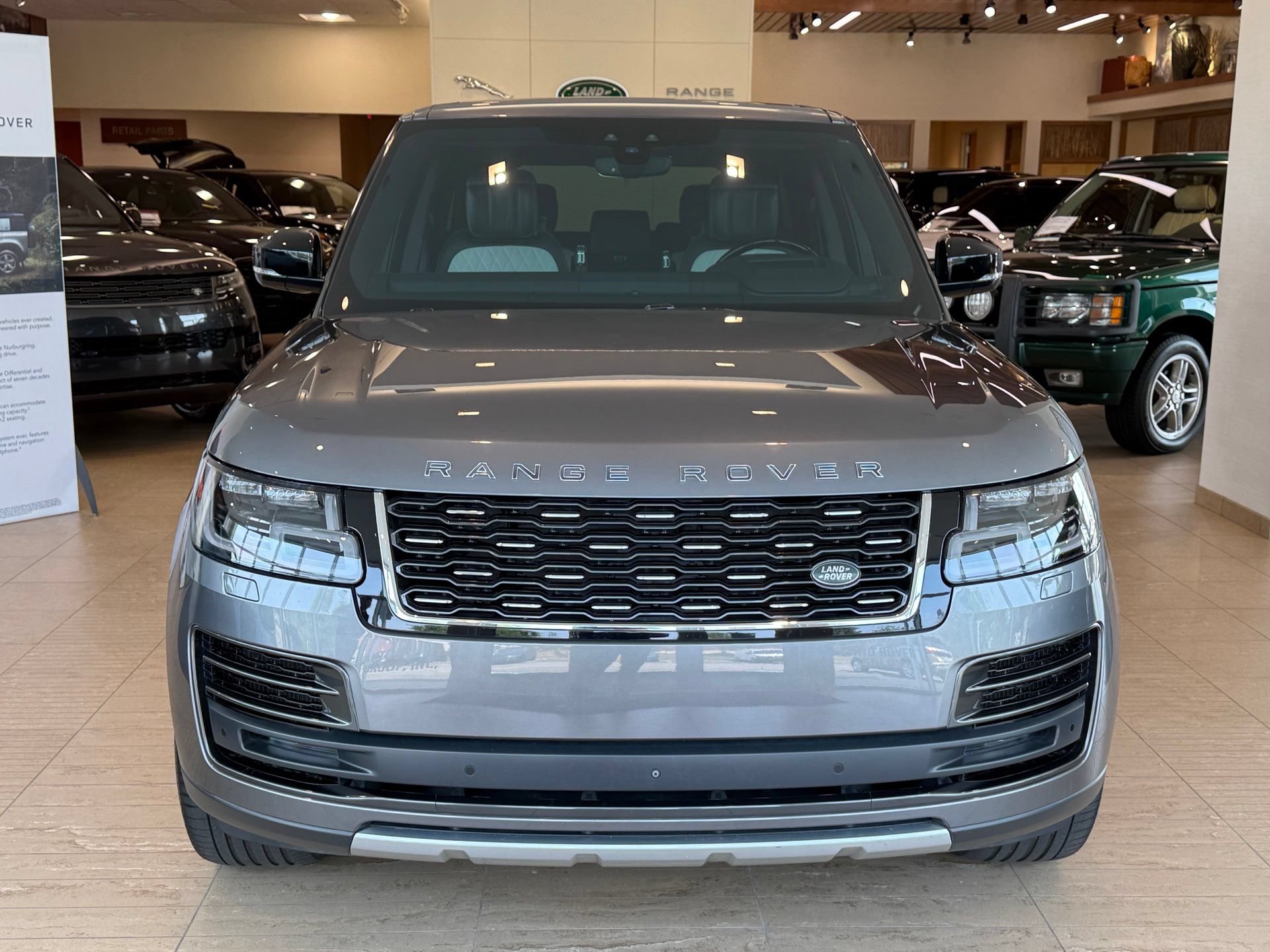 Used 2018 Land Rover Range Rover SV Autobiography Dynamic AWD/4WD image 15