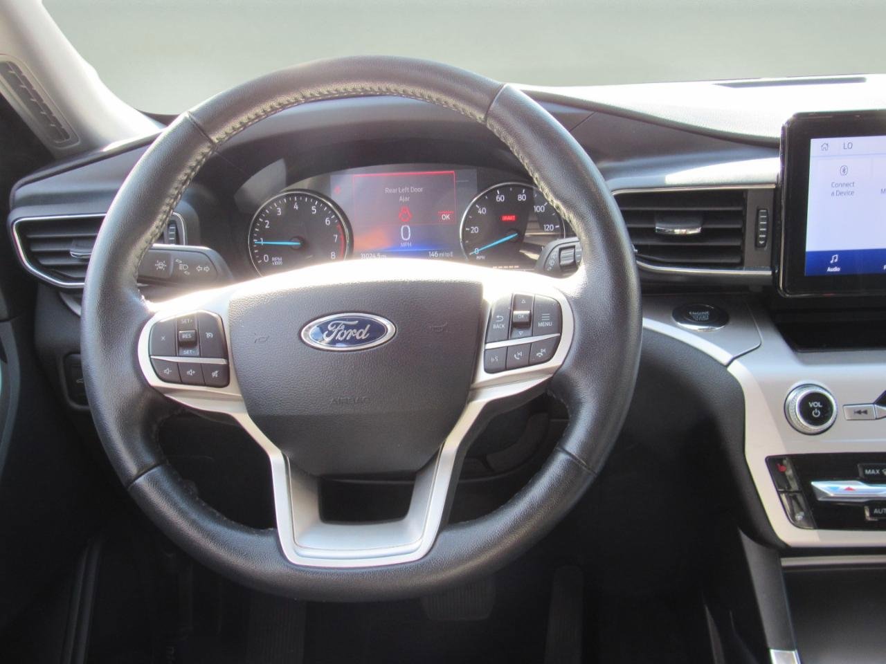 Used 2022 Ford Explorer XLT w/ Equipment Group 202A image 19