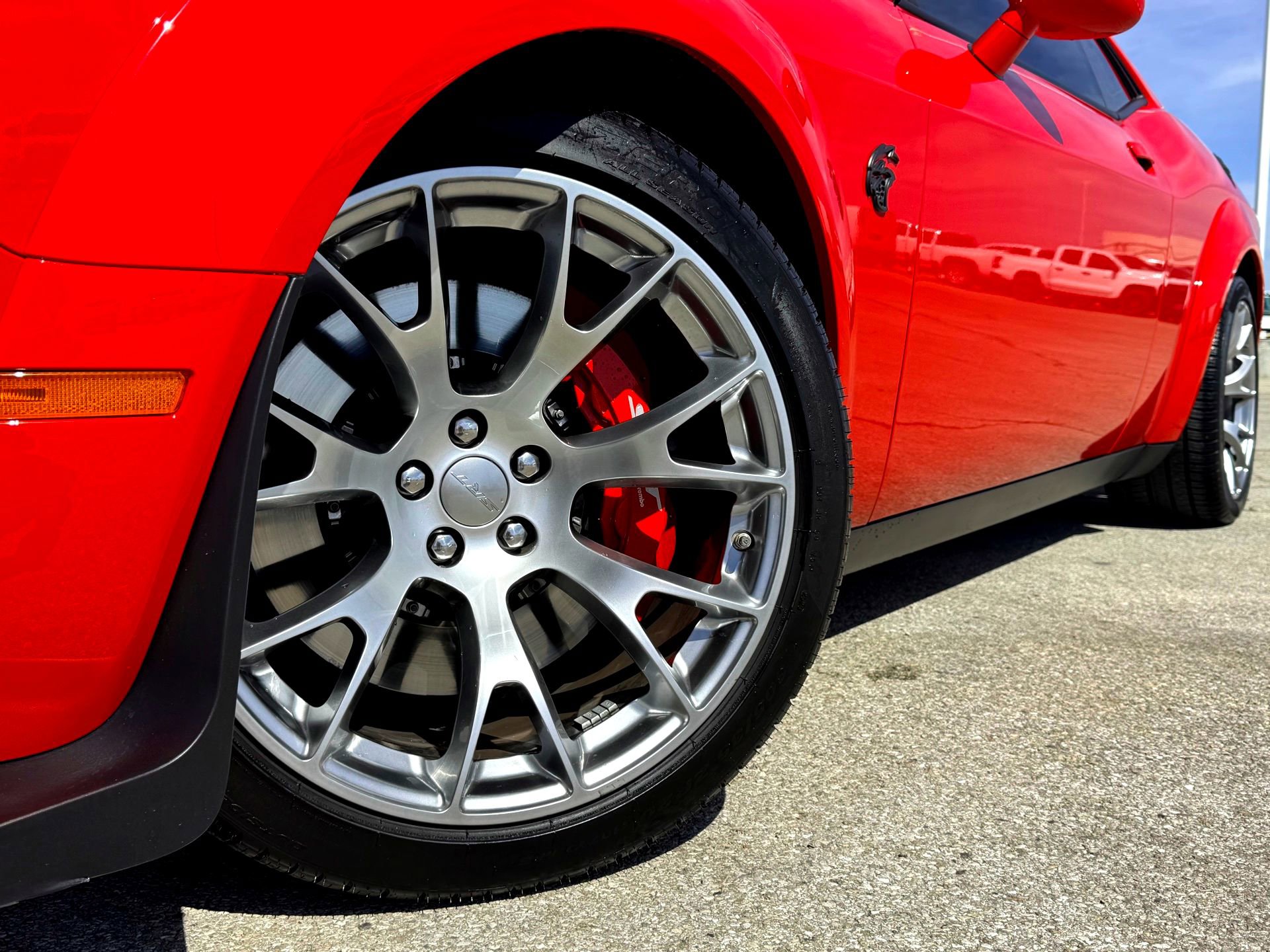 Used 2023 Dodge Challenger SRT Hellcat image 2