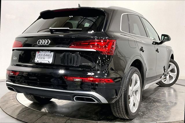 Used 2023 Audi Q5 2.0T Premium Plus w/ Premium Plus Package image 2