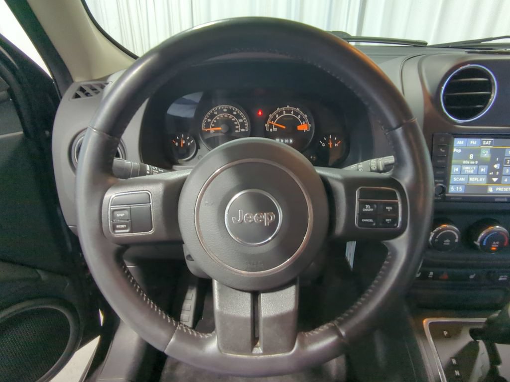 Used 2017 Jeep Patriot High Altitude FWD image 29