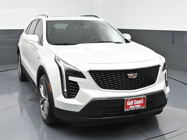 Used 2023 Cadillac XT4 Sport w/ Cold Weather Package FWD image 3