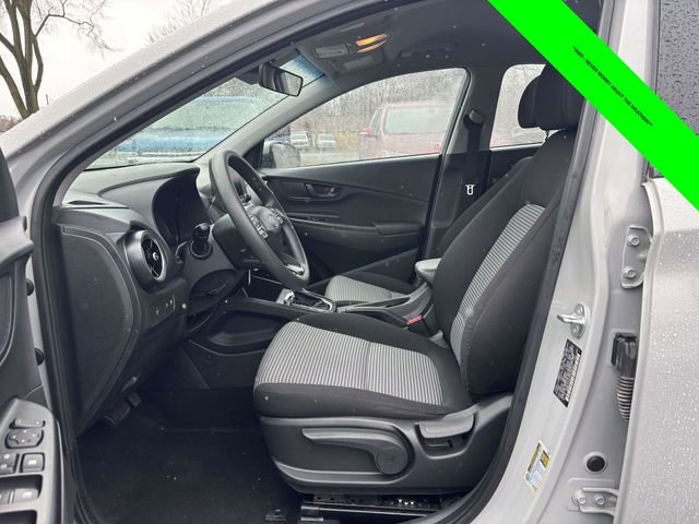 Used 2023 Hyundai Kona SE w/ Cargo Package image 3