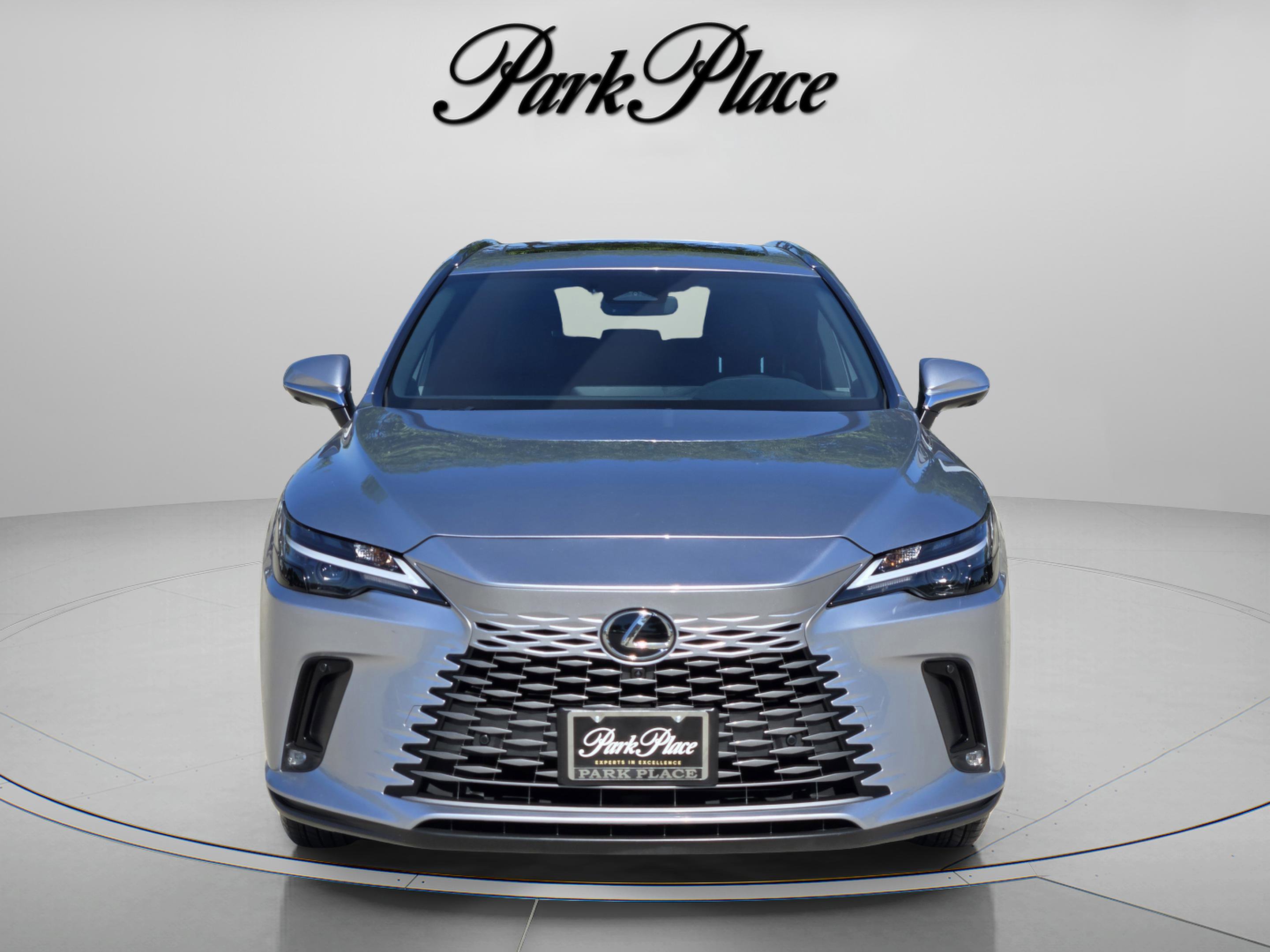 Used 2025 Lexus RX 350 Premium w/ Accessory Package (Z1) FWD image 8