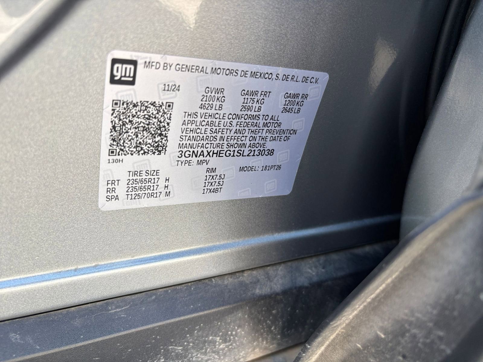 Used 2025 Chevrolet Equinox LT FWD image 23