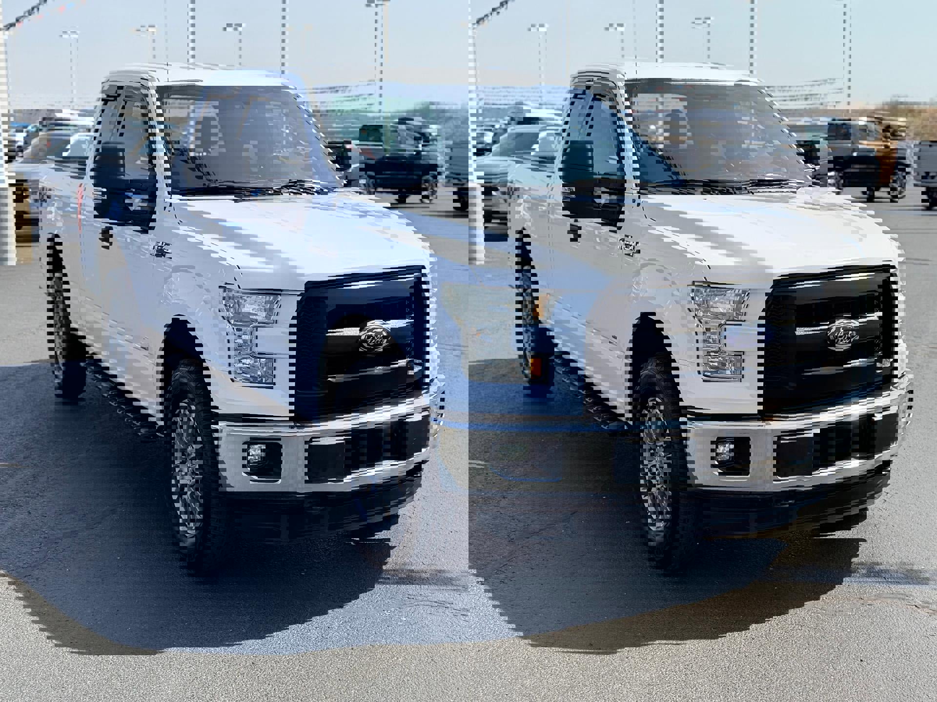 Used 2015 Ford F150 XLT image 3