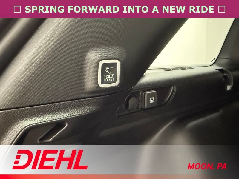 New 2025 Jeep Grand Cherokee Altitude AWD/4WD image 11