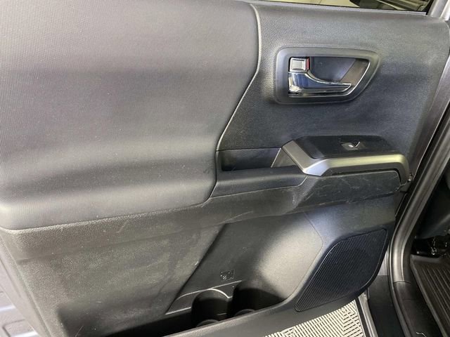 Used 2022 Toyota Tacoma TRD Sport w/ Technology Package image 23