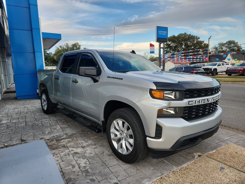 Certified 2022 Chevrolet Silverado 1500 Custom w/ LPO, Dark Essentials Package image 3