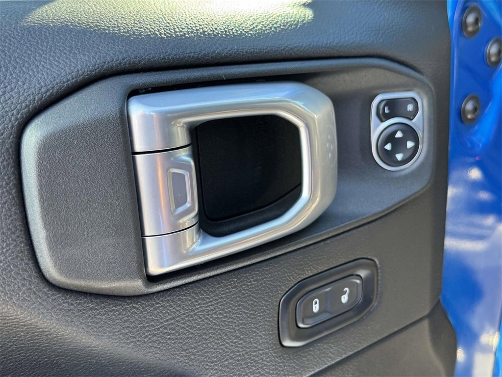 Used 2021 Jeep Wrangler Unlimited Rubicon image 26