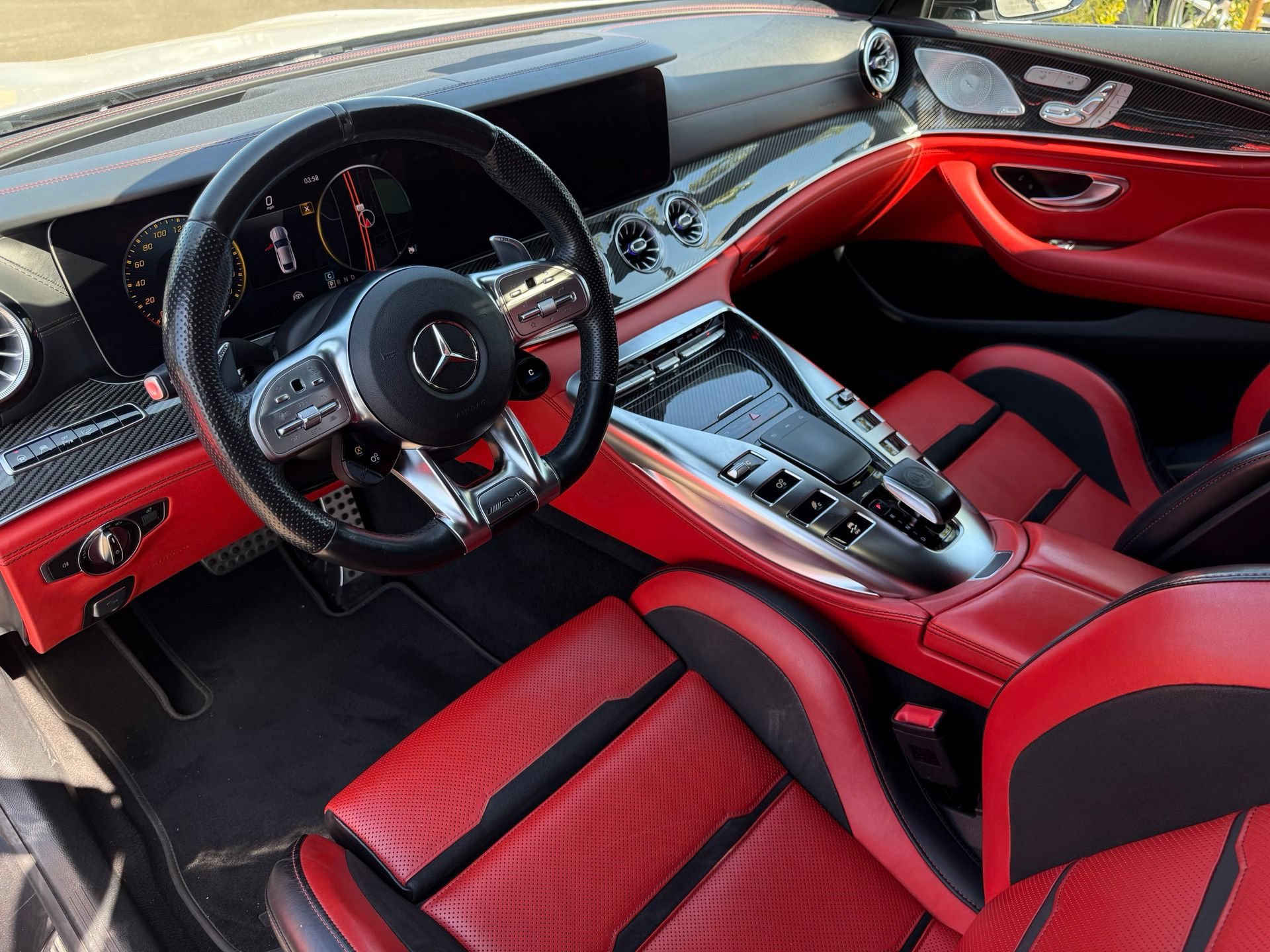 Used 2019 Mercedes-Benz AMG GT 63 image 4