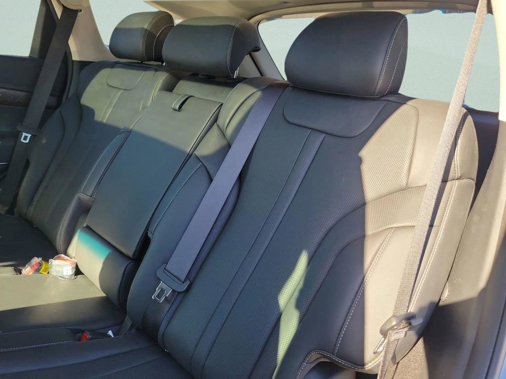 Used 2025 Genesis GV80 2.5T Advanced AWD/4WD image 29