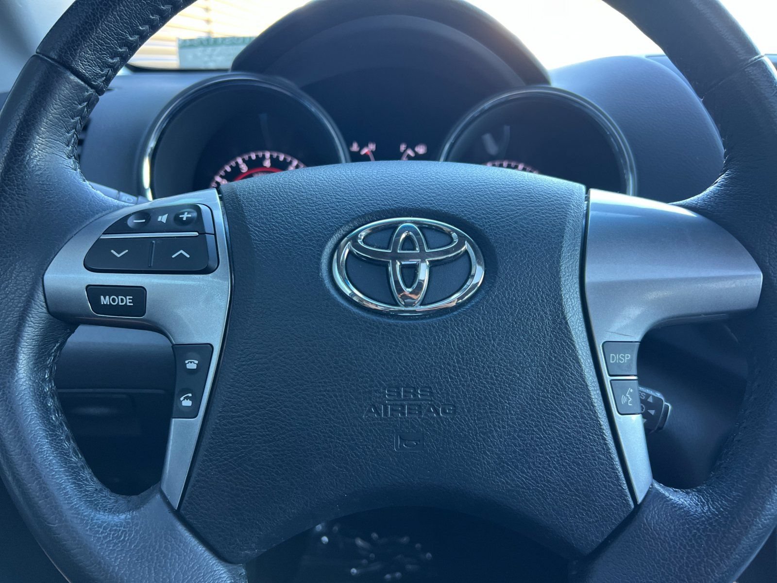 Used 2013 Toyota Highlander SE FWD image 23