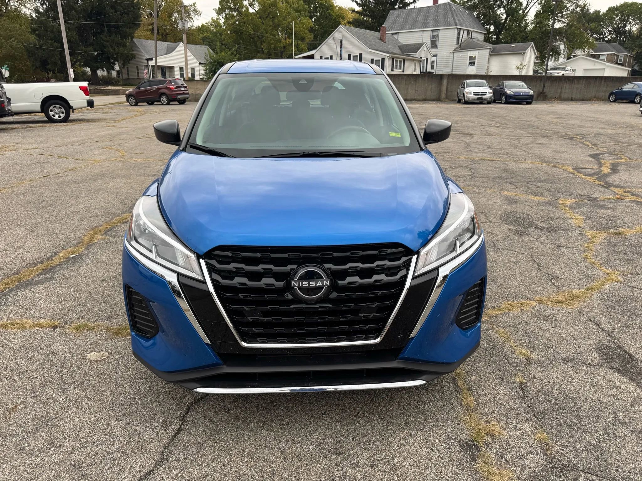 Used 2024 Nissan Kicks S FWD image 3