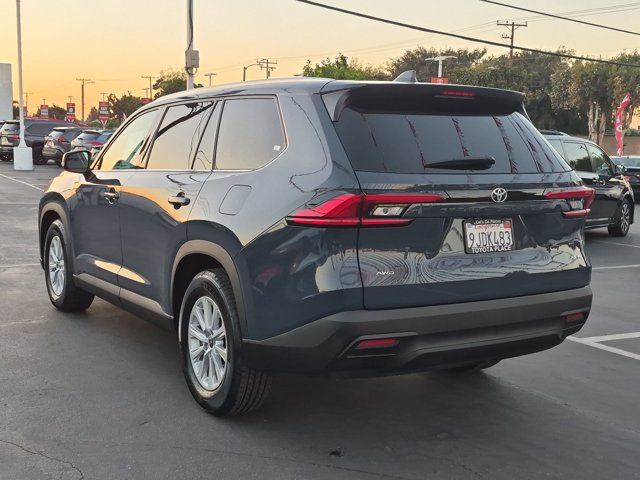 Used 2024 Toyota Grand Highlander AWD image 12