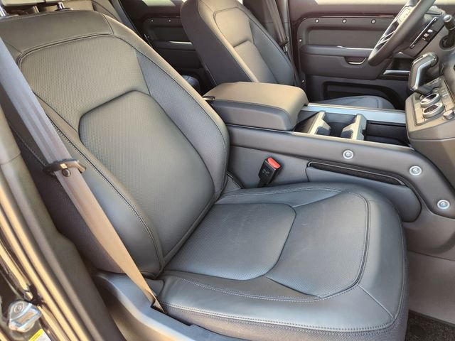 New 2025 Land Rover Defender 130 V8 image 10