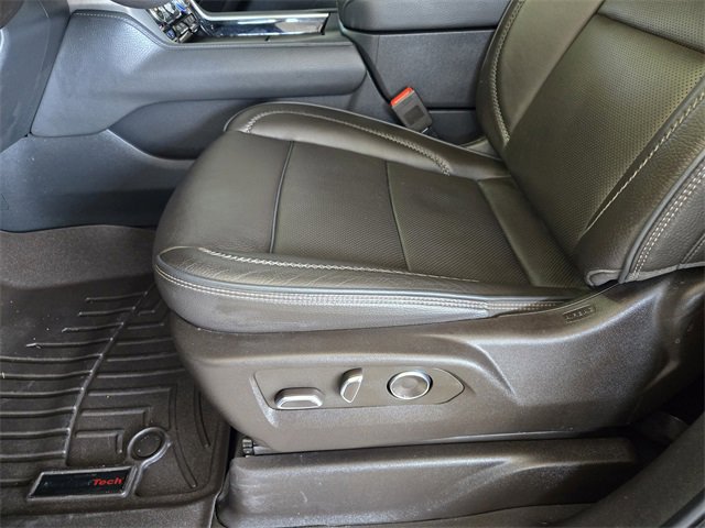 Used 2024 GMC Yukon XL Denali w/ Advanced Technology Package image 23